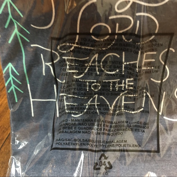 Women’s Salt + Light T-Shirt YOUR LOVE LORD REACHES TO THE HEAVENS SZ S Blue NWT - Picture 4 of 6